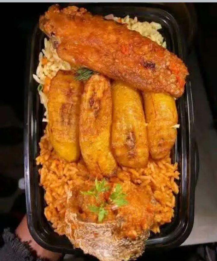 Jollof rice, chicken and coleslaw